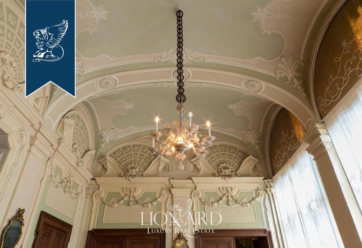 Image No.54-55 Bed Property for sale