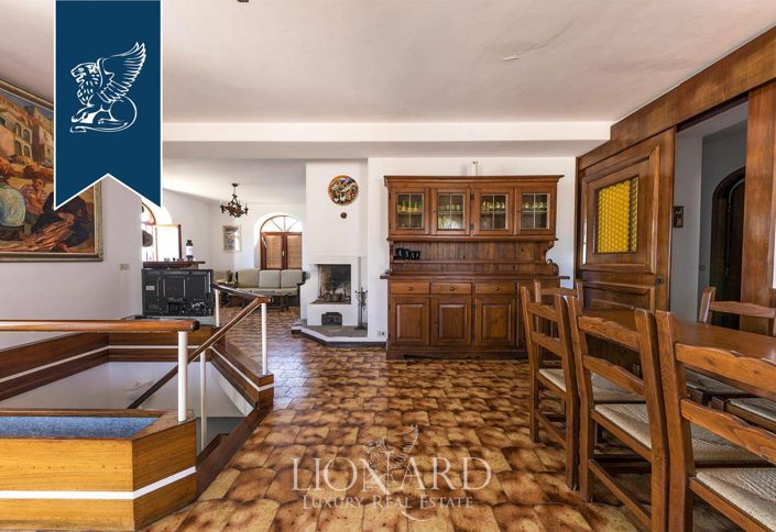 Image No.17-5 Bed Villa for sale