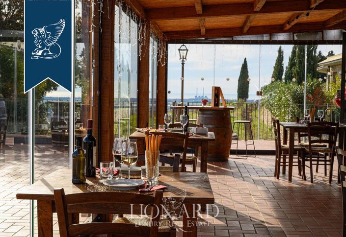 Image No.19-19 Bed Hotel for sale