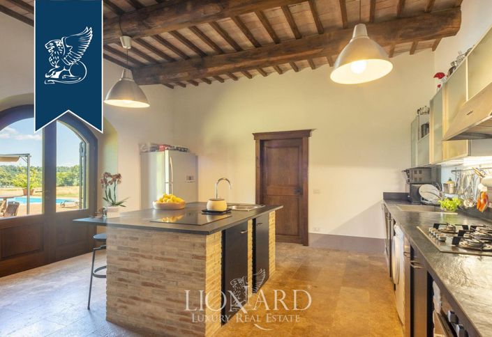 Image No.11-Ferme de 18 chambres à vendre à San Lorenzo Nuovo