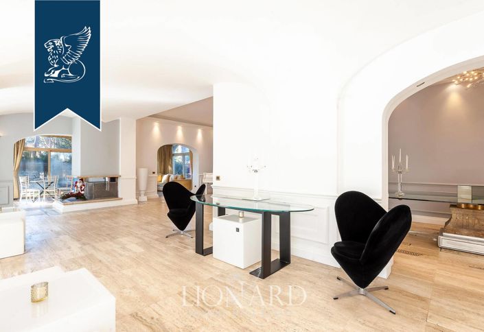 Image No.11-5 Bed Villa for sale