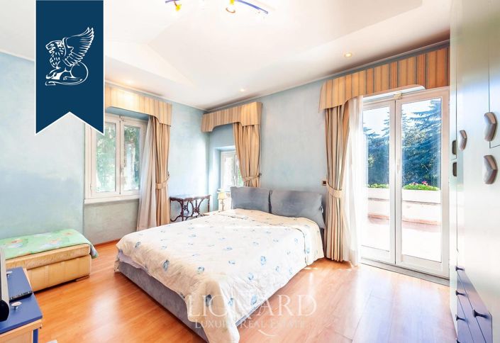 Image No.18-5 Bed Villa for sale