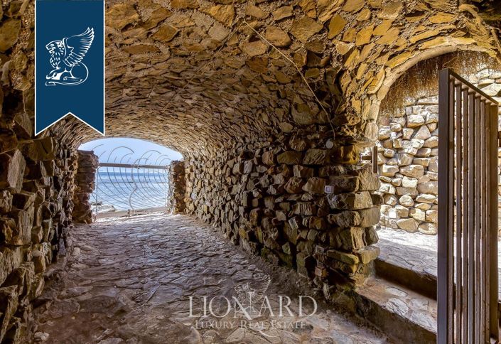 Image No.20-Villa de 9 chambres à vendre à Santa Marinella