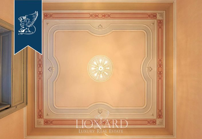 Image No.35-Villa de 7 chambres à vendre à Mandello del Lario