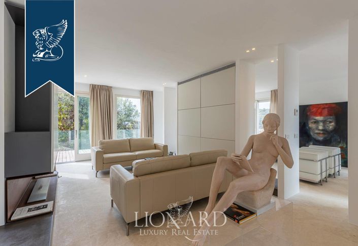 Image No.34-4 Bed Villa for sale