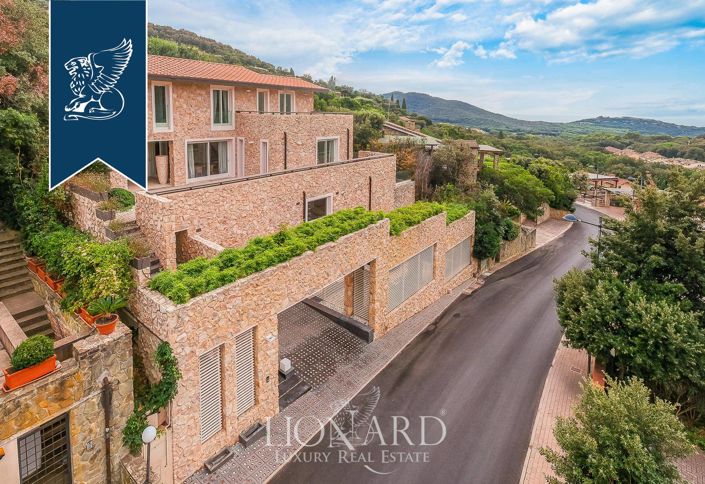 Image No.4-4 Bed Villa for sale