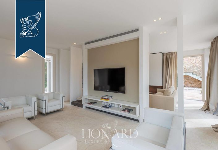 Image No.53-4 Bed Villa for sale