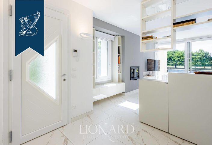 Image No.18-5 Bed Villa for sale