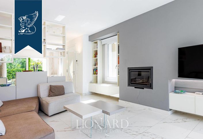 Image No.20-5 Bed Villa for sale