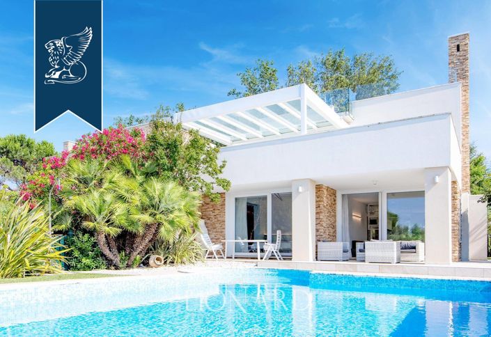 Image No.6-5 Bed Villa for sale