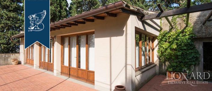 Image No.32-10 Bed Villa for sale