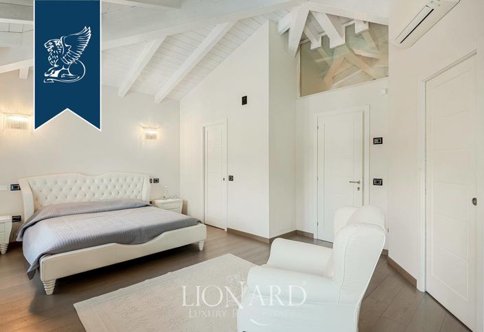 Image No.16-Villa de 4 chambres à vendre à Lucca