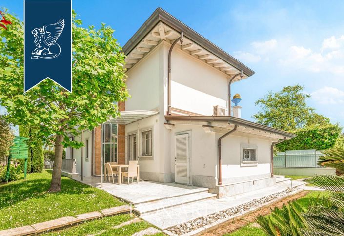 Image No.5-Villa de 4 chambres à vendre à Lucca