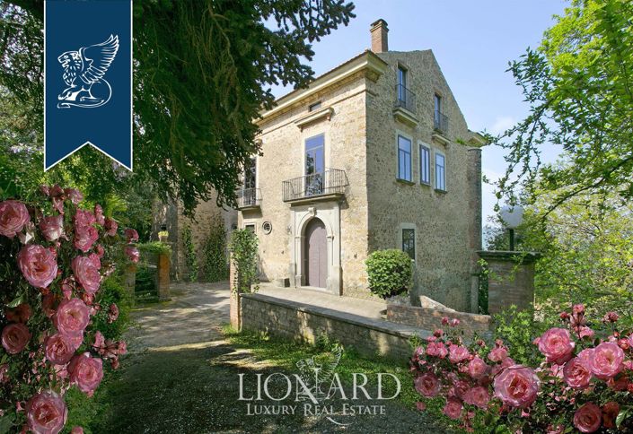 Image No.2-6 Bed Villa for sale