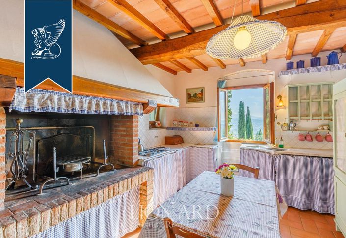 Image No.24-Ferme de 11 chambres à vendre à Florence