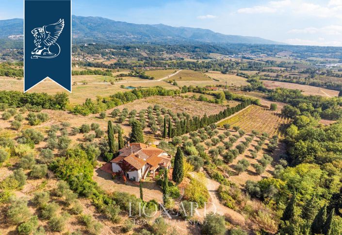 Image No.3-Ferme de 11 chambres à vendre à Florence