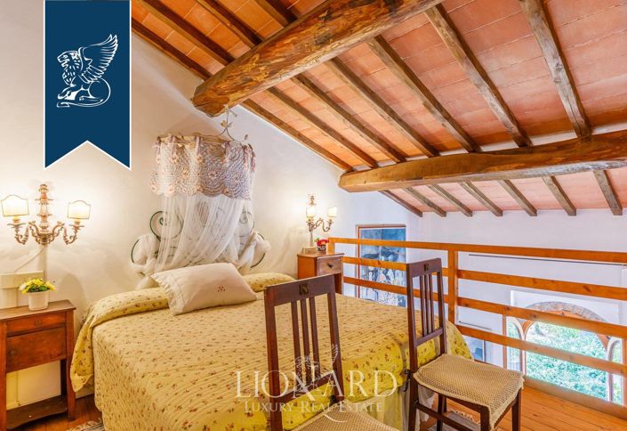 Image No.34-Ferme de 11 chambres à vendre à Florence