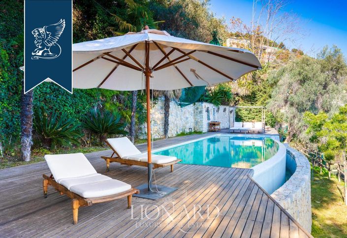 Image No.9-4 Bed Villa for sale