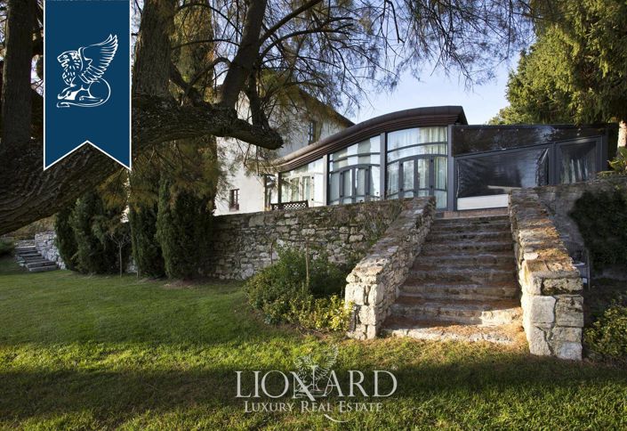 Image No.15-22 Bed Villa for sale