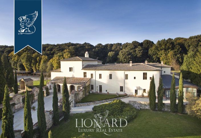 Image No.6-22 Bed Villa for sale