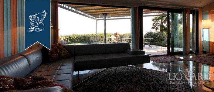 Image No.12-10 Bed Farmhouse for sale