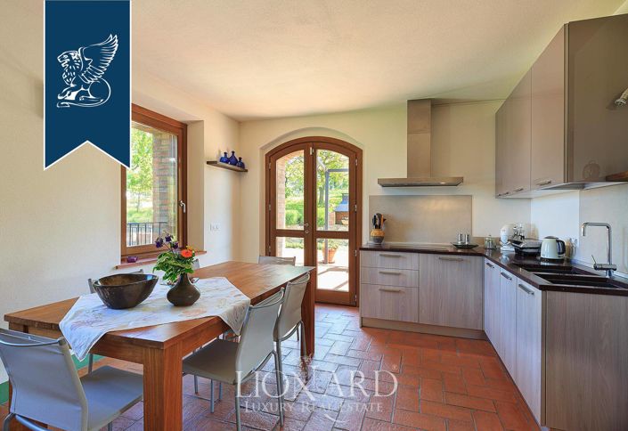 Image No.47-Villa de 10 chambres à vendre à Pavullo nel Frignano