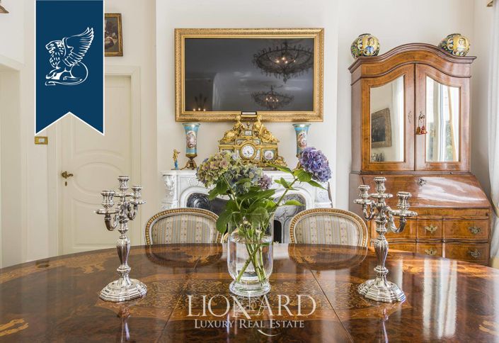 Image No.17-5 Bed Villa for sale