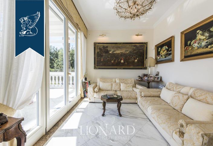 Image No.18-5 Bed Villa for sale