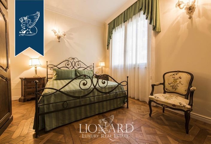 Image No.29-5 Bed Villa for sale