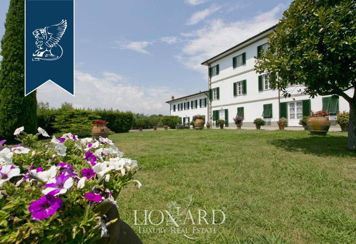 Image No.10-9 Bed Villa for sale