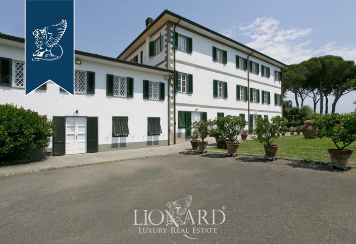 Image No.12-9 Bed Villa for sale