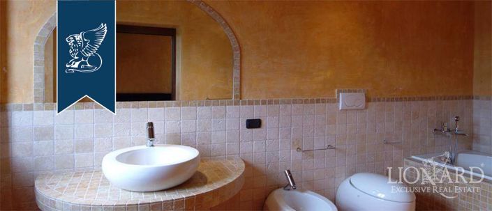 Image No.10-6 Bed Country House for sale