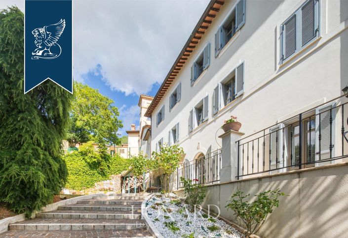 Image No.11-Villa de 7 chambres à vendre à Serravalle di Chienti