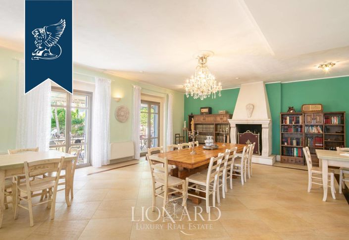 Image No.16-Villa de 7 chambres à vendre à Serravalle di Chienti