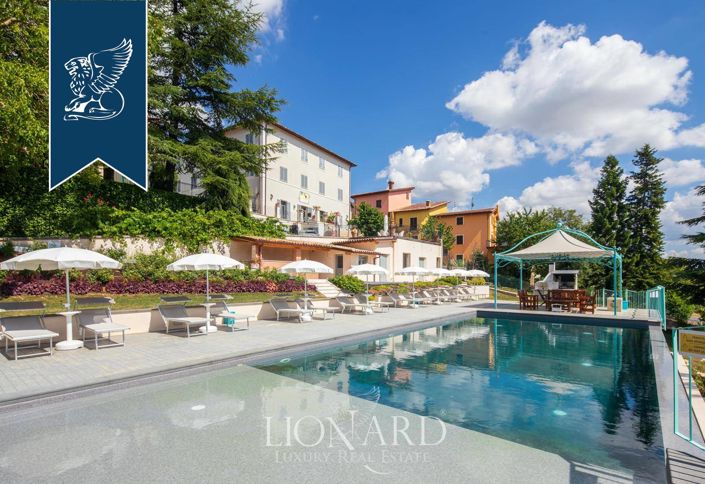 Image No.5-Villa de 7 chambres à vendre à Serravalle di Chienti