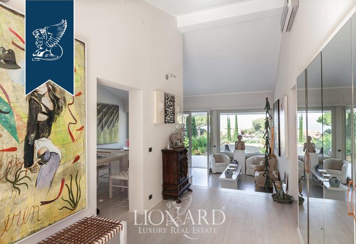 Image No.8-5 Bed Villa for sale