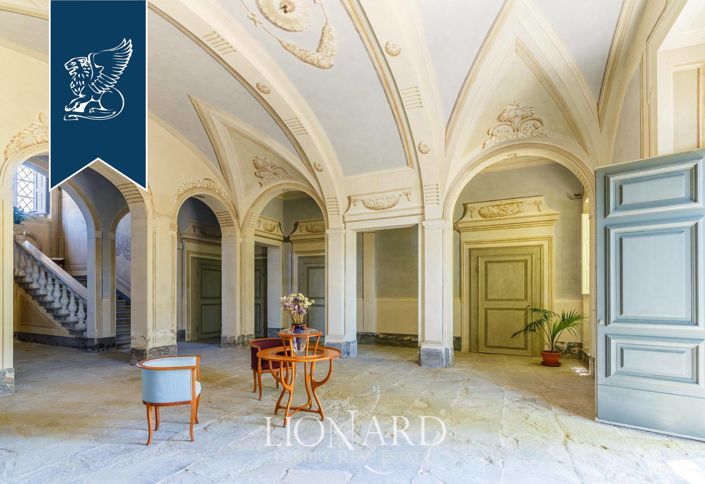 Image No.47-25 Bed Villa for sale