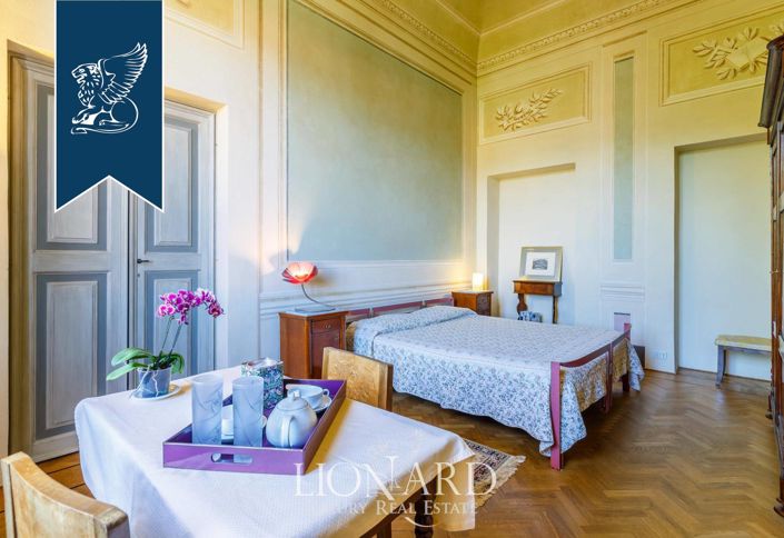 Image No.49-25 Bed Villa for sale