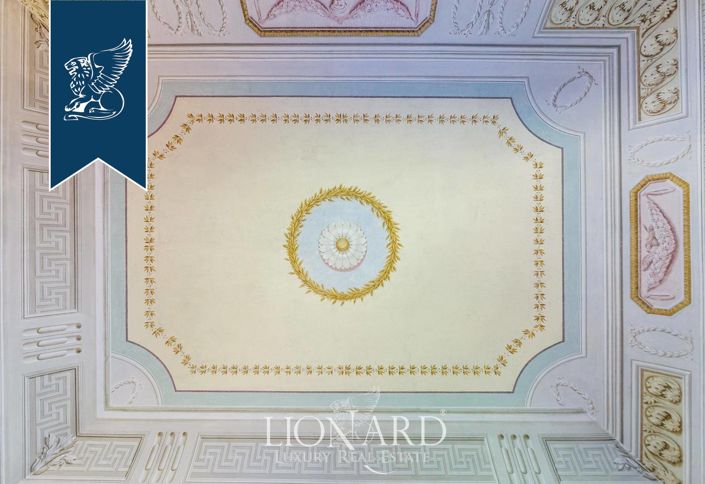 Image No.59-25 Bed Villa for sale