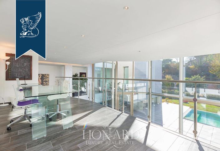 Image No.25-5 Bed Villa for sale