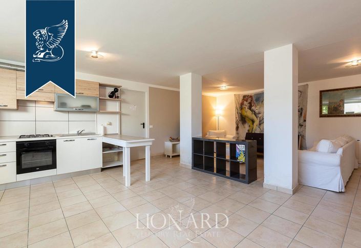 Image No.37-5 Bed Villa for sale