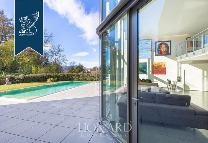 Image No.6-5 Bed Villa for sale