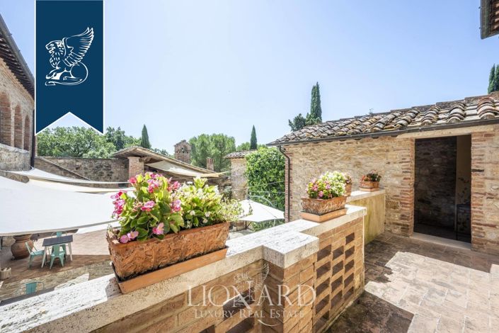 Image No.14-Ferme de 10 chambres à vendre à Rapolano Terme