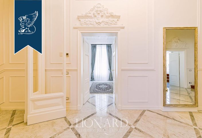 Image No.27-5 Bed Villa for sale