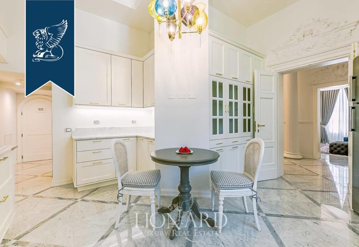 Image No.54-5 Bed Villa for sale