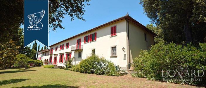 Image No.19-50 Bed Farmhouse for sale