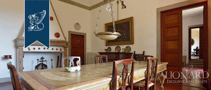 Image No.25-50 Bed Farmhouse for sale