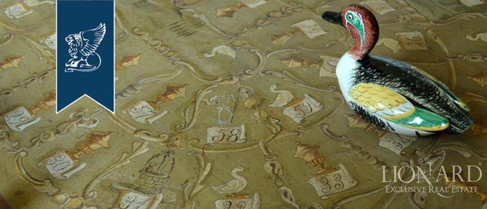 Image No.27-50 Bed Farmhouse for sale