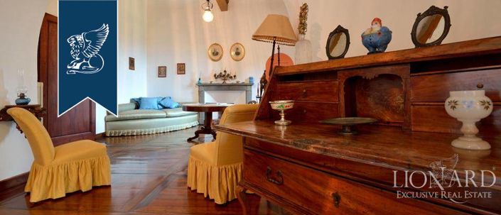 Image No.44-50 Bed Farmhouse for sale