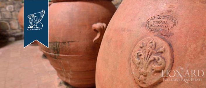 Image No.50-50 Bed Farmhouse for sale